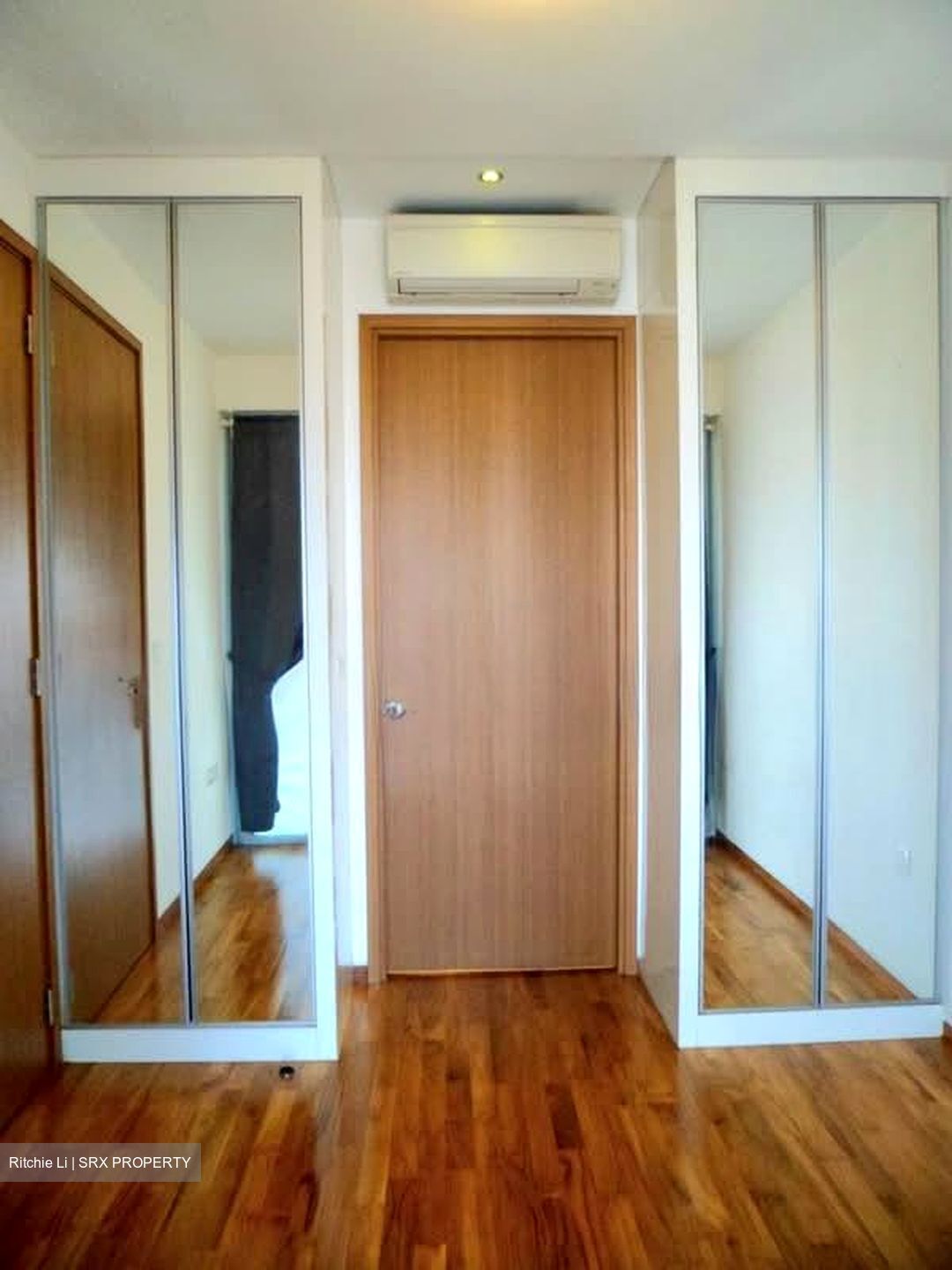 RV Suites (D10), Apartment #561626511